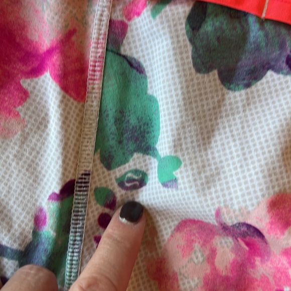 LULULEMON shorts lined - Picture 6 of 7